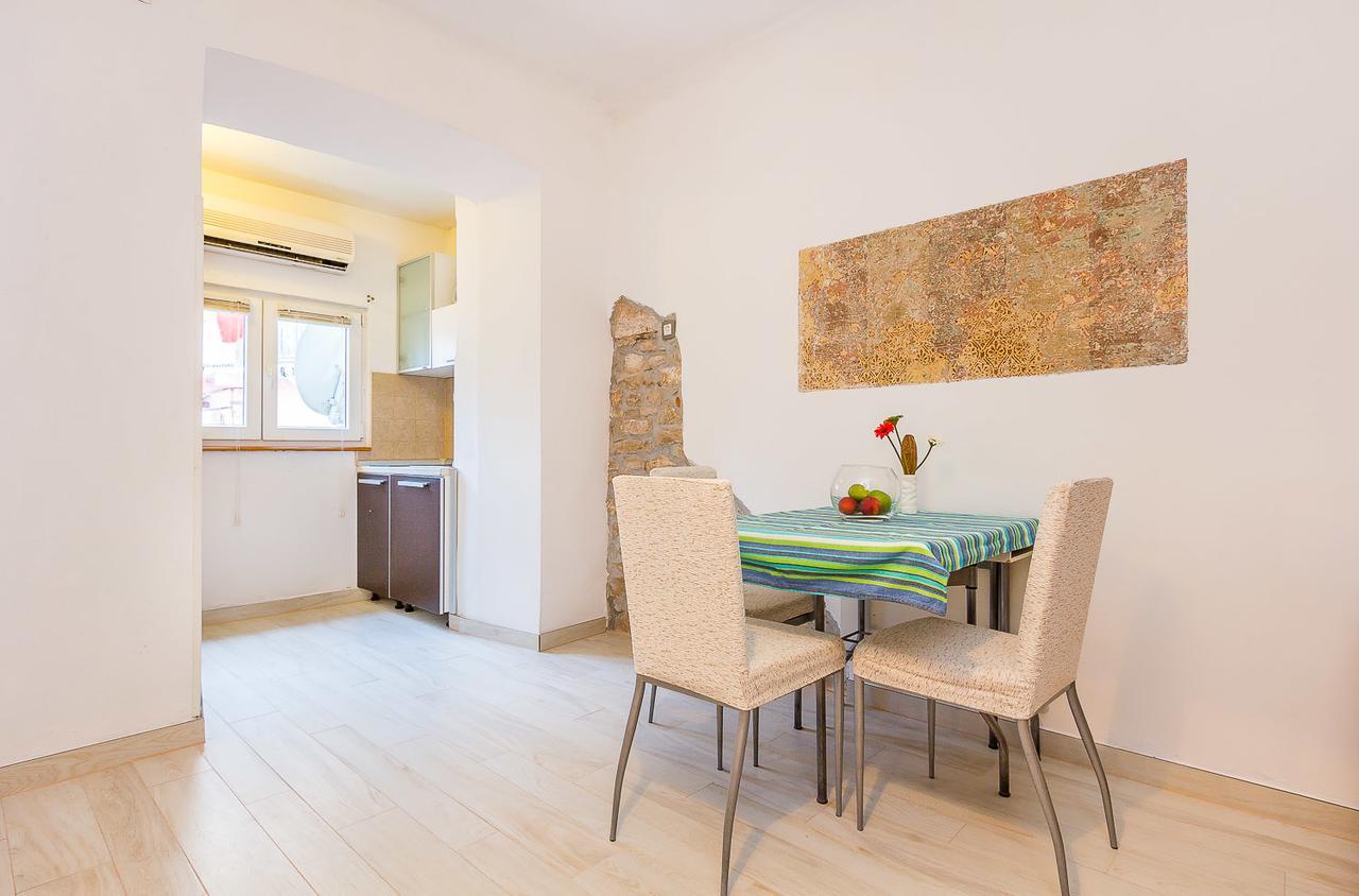 Apartment Rustico Pula Exterior photo